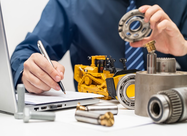 professional-mechanic-engineer-inspecting-valve-plate-hydraulic-piston-pump-writing-reports-working-day-office-repair-maintenance-heavy-machinery-concept_117358-255